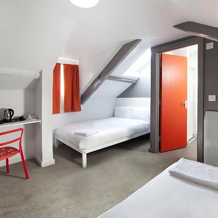Sleeperdorm Hostel Newcastle upon Tyne Bagian luar foto