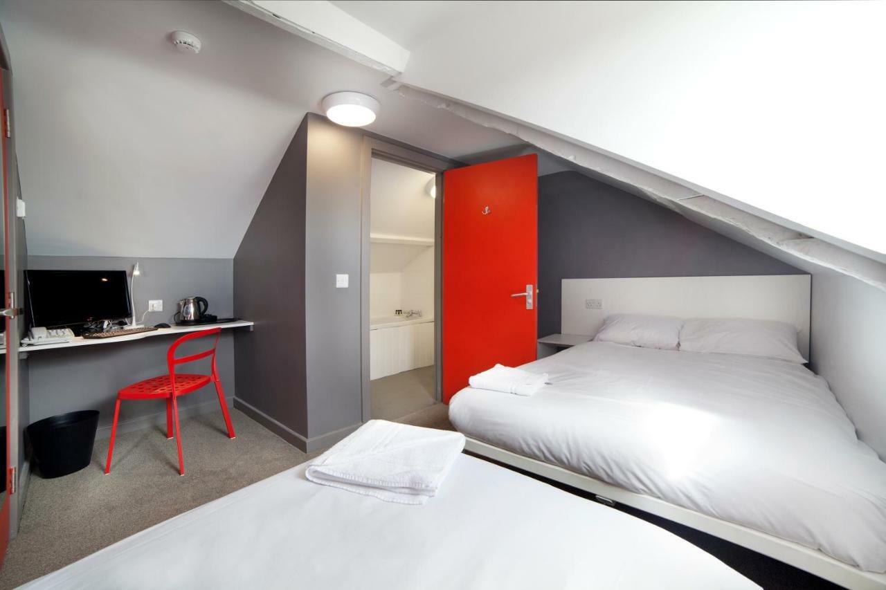 Sleeperdorm Hostel Newcastle upon Tyne Bagian luar foto